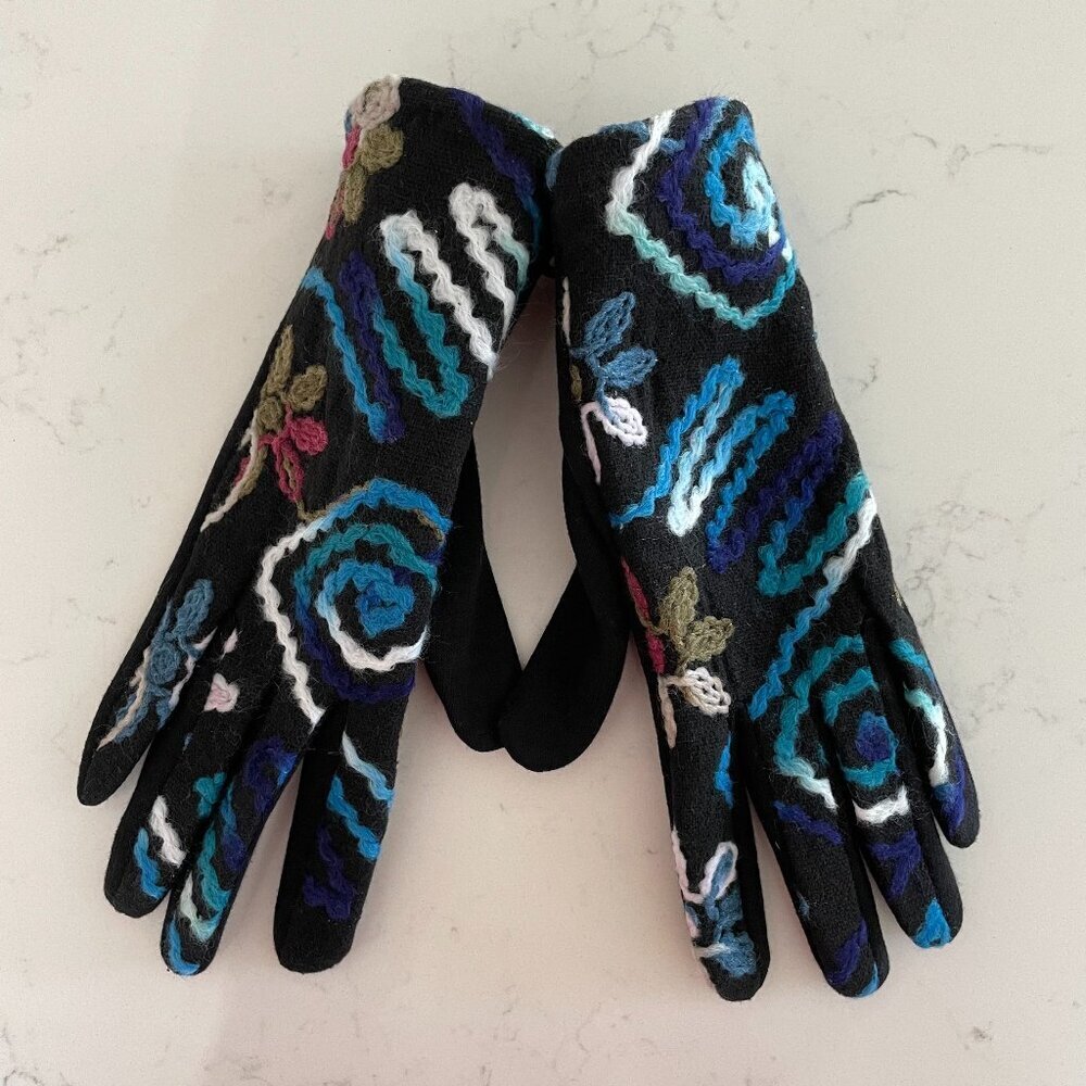 Simons Stylish Embroidered Touch Screen Gloves Black & Multi Color Fleece Lined